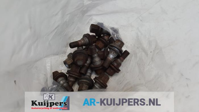 Wielbouten set - Peugeot 308