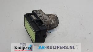Gebruikte ABS Pomp Renault Master III (EV/HV/UV/VA/VB/VD/VF/VG/VJ) 2.3 dCi 150 16V RWD Prijs € 115,00 Margeregeling aangeboden door Autorecycling Kuijpers
