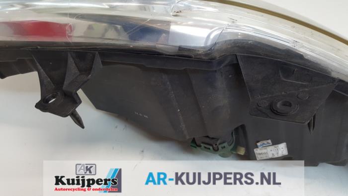 Koplamp rechts - Renault Master
