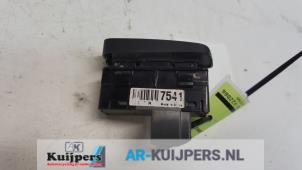 Lpg Schakelaar van een Vauxhall Mokka/Mokka X 1.4 Turbo 16V 4x2 LPG 2014