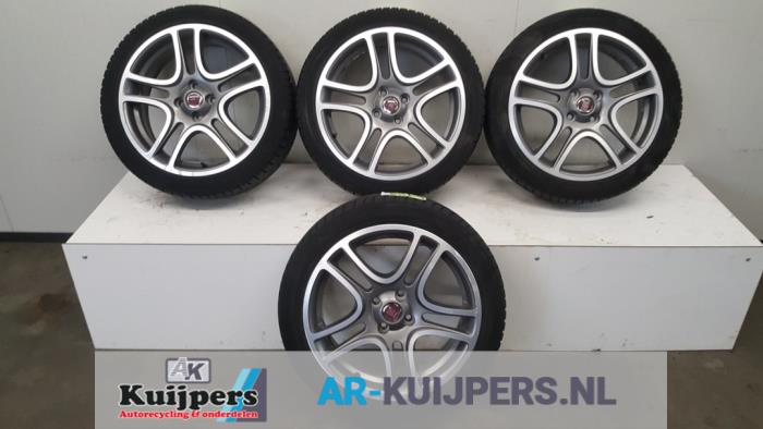 Velgen set + banden - Fiat Punto