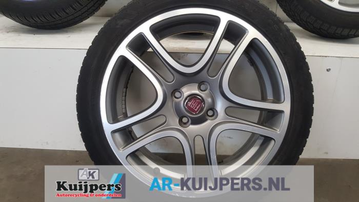 Velgen set + banden - Fiat Punto