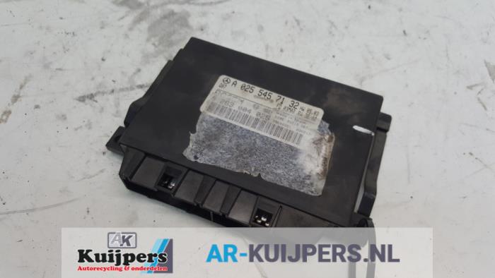 Parkeerhulp computer - Mercedes E-Klasse