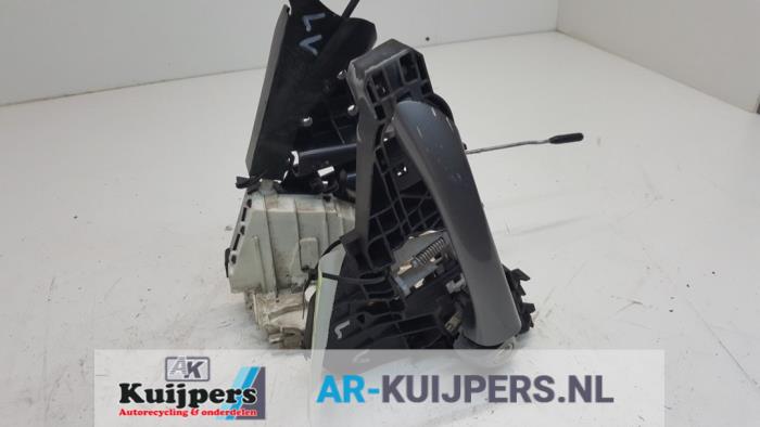 Deurslot Mechaniek 4Deurs links-voor - Mercedes B-Klasse