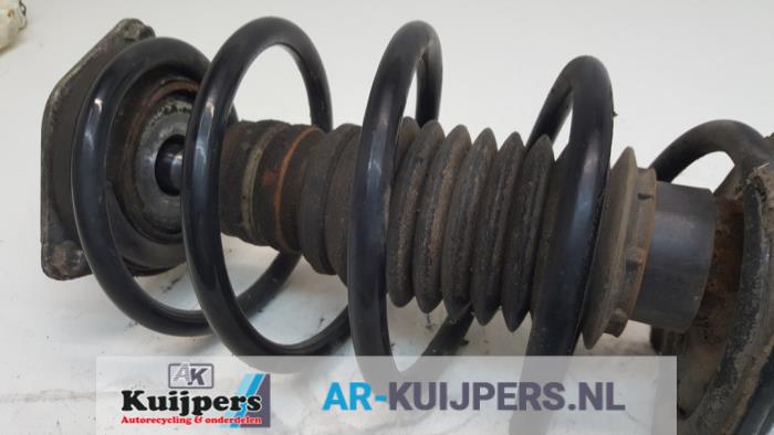 Schokdemper links-voor - Mercedes B-Klasse