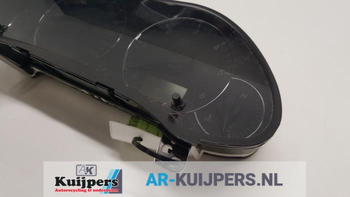 Kilometerteller KM - Toyota Avensis