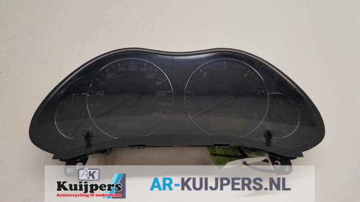 Kilometerteller KM - Toyota Avensis