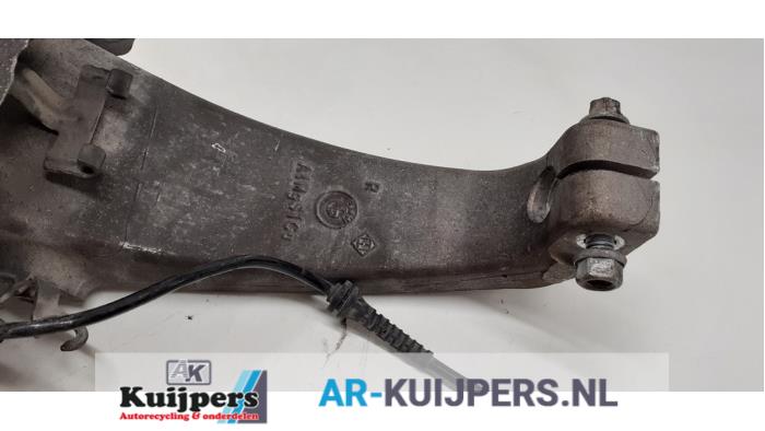 Fusee rechts-voor - BMW 5-Serie