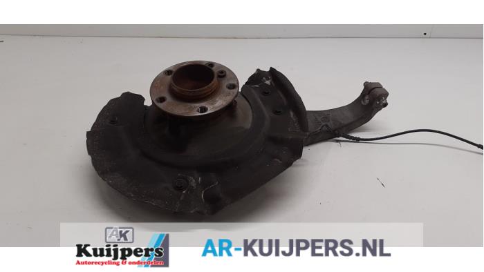 Fusee rechts-voor - BMW 5-Serie