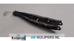 Gebruikte Draagarm rechts-achter Subaru WRX (VA) 2.5 16V Sti Prijs € 25,00 Margeregeling aangeboden door Autorecycling Kuijpers