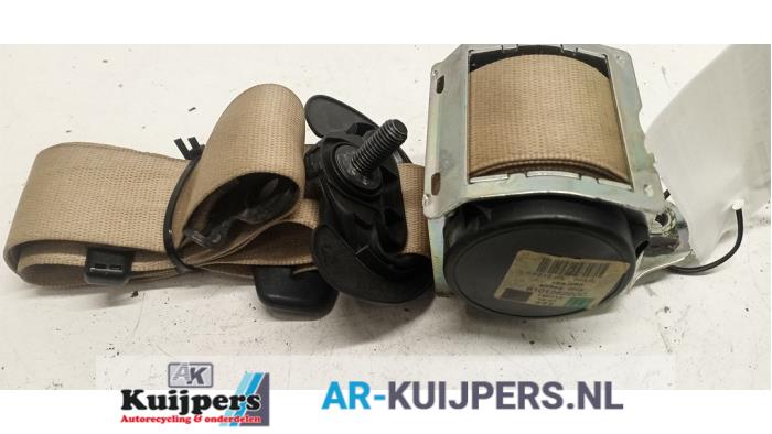 Veiligheidsgordel rechts-voor - BMW 5-Serie