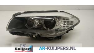 Gebruikte Linker Koplamp BMW 5 serie (F10) 530i 24V Prijs € 600,00 Margeregeling aangeboden door Autorecycling Kuijpers