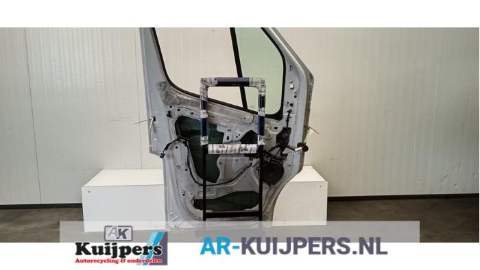 Portier 2Deurs links - Renault Master
