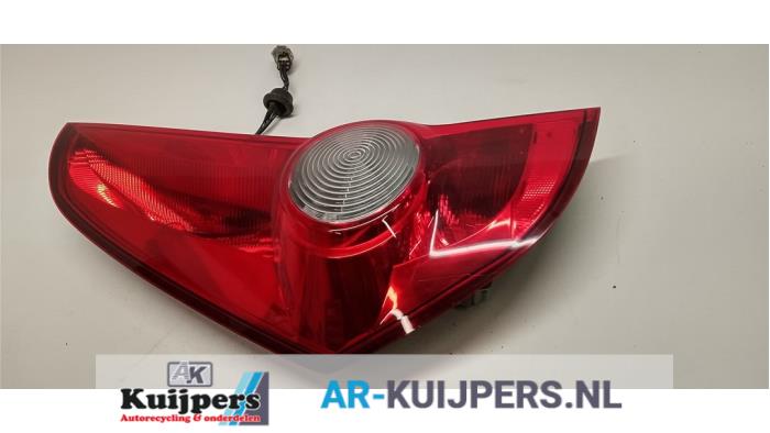 Achterlicht links - Opel Agila