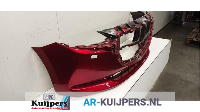 Voorbumper - Mazda 3.