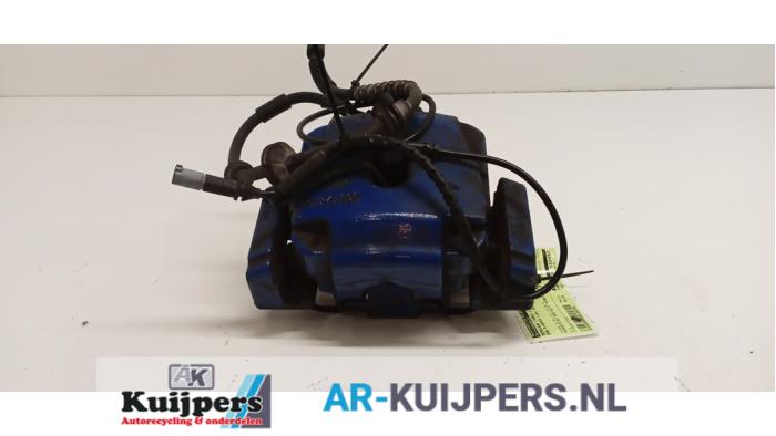Remklauw (Tang) links-voor - BMW 5-Serie