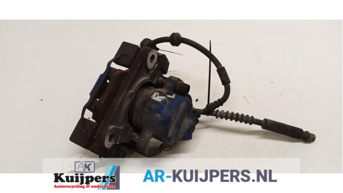 Remklauw (Tang) rechts-voor - BMW 5-Serie