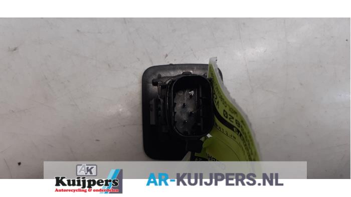 Schakelaar achterklep - Opel Insignia