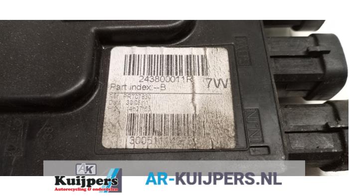 Centrale Deurvergrendelings Module - Renault Scenic