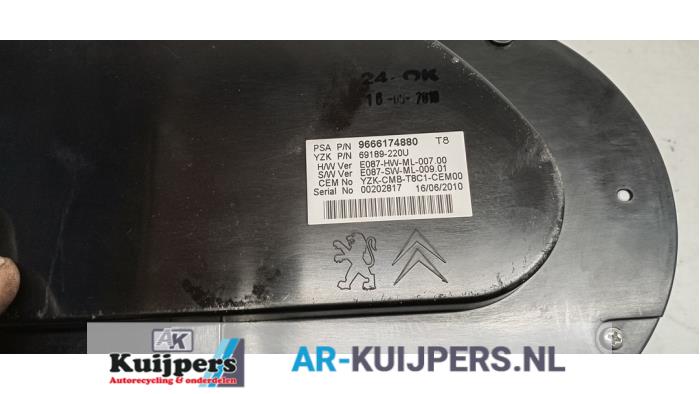 Kilometerteller KM - Peugeot 3008