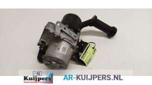 Gebruikte Pomp Servo Peugeot 3008 I (0U/HU) 1.6 16V THP 155 Prijs € 120,00 Margeregeling aangeboden door Autorecycling Kuijpers