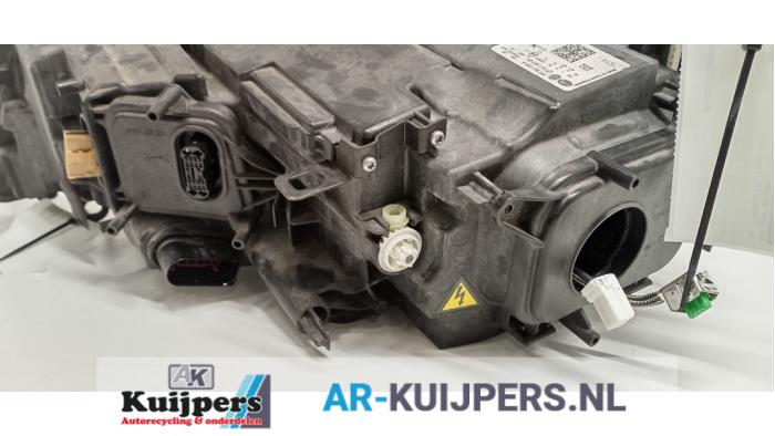 Koplamp rechts - Volkswagen Touareg