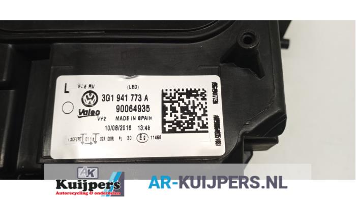Koplamp links - Volkswagen Passat