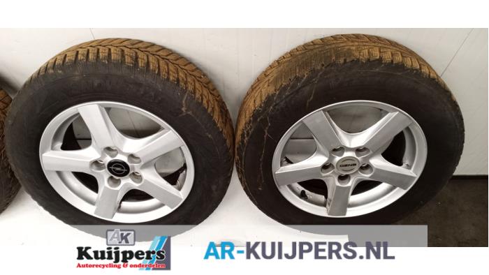 Sportvelgenset + winterbanden - Opel Astra