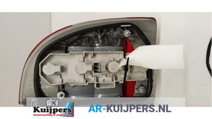 Achterlicht links - Skoda Superb