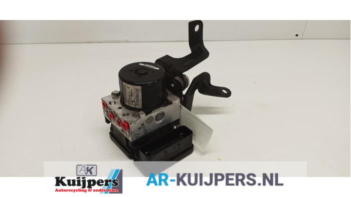 ABS Pomp - Ford B-Max