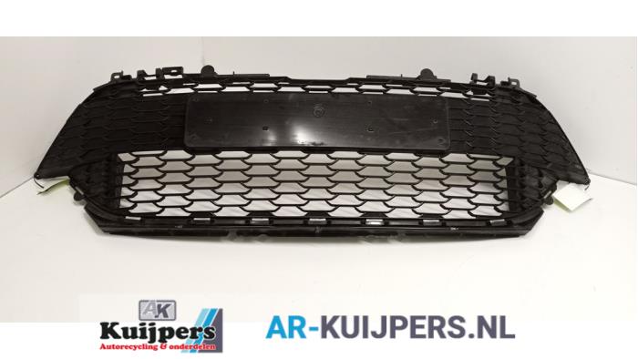Grille - Toyota Corolla