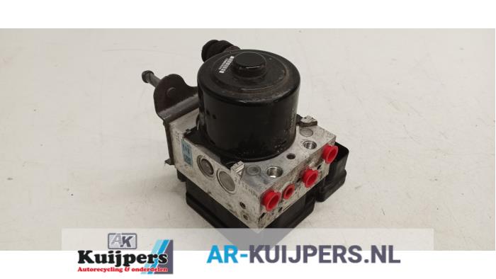 ABS Pomp - Volkswagen Transporter