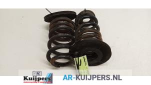 Gebruikte Veerschroef achter Volkswagen Transporter/Caravelle T5 2.0 TDI DRF Prijs € 40,00 Margeregeling aangeboden door Autorecycling Kuijpers