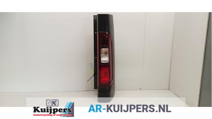 Achterlicht rechts - Opel Vivaro