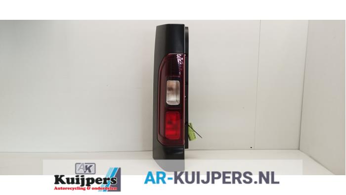 Achterlicht links - Opel Vivaro