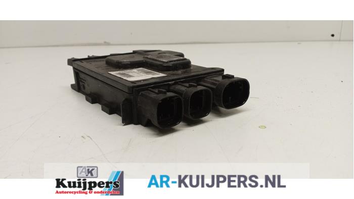 Spanningsregelaar - Opel Vivaro