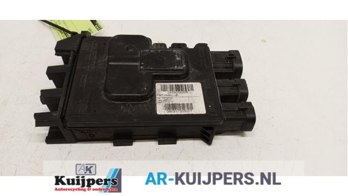 Spanningsregelaar - Opel Vivaro