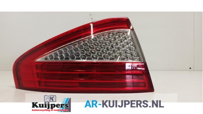 Achterlicht links - Ford Mondeo