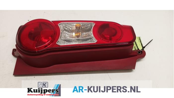 Achterlicht links - Citroen Berlingo