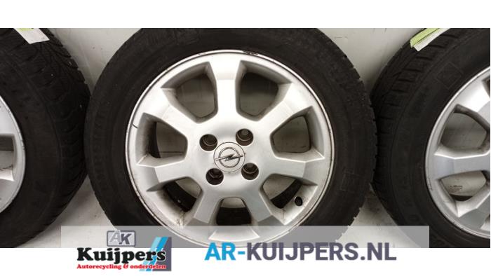 Velgen set + winterbanden - Opel Astra