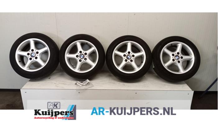 Sportvelgenset + banden - BMW 3-Serie