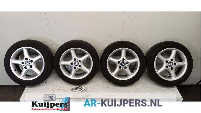 Sportvelgenset + banden - BMW 3-Serie
