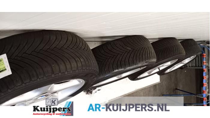 Sportvelgenset + banden - BMW 3-Serie