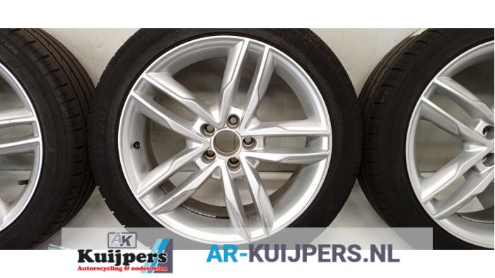 Sportvelgenset + banden - Seat Ibiza