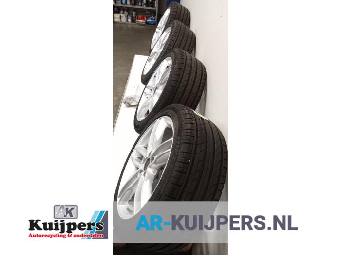 Sportvelgenset + banden - Seat Ibiza