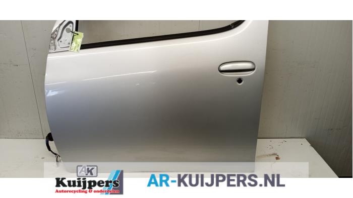 Portier 4Deurs links-voor - Toyota Yaris Verso