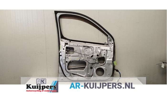 Portier 4Deurs links-voor - Toyota Yaris Verso
