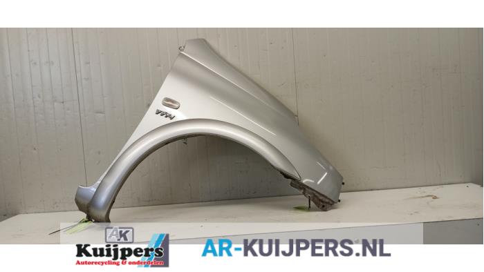 Scherm rechts-voor - Toyota Yaris Verso