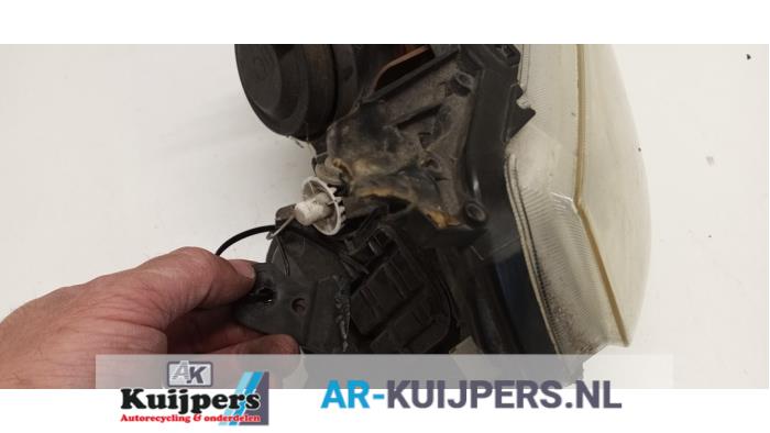 Koplamp rechts - Opel Tigra