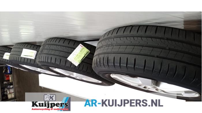 Sportvelgenset + banden - Volkswagen Bora